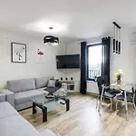 New Big Apartment- Old Town - 3 Rooms - Parking - Viewpoint