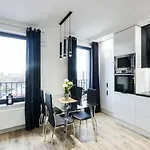 New Big Apartment- Old Town - 3 Rooms - Parking - Viewpoint